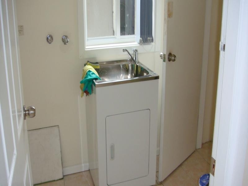 17 NORMANBY ST, Fairfield East NSW 2165