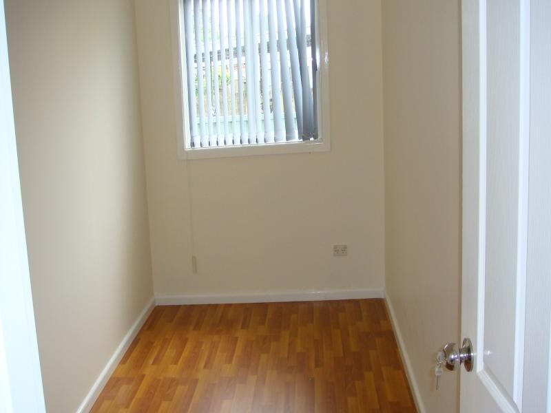 17 NORMANBY ST, Fairfield East NSW 2165