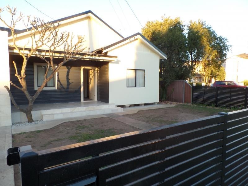36 Loftus Street, Fairfield East NSW 2165