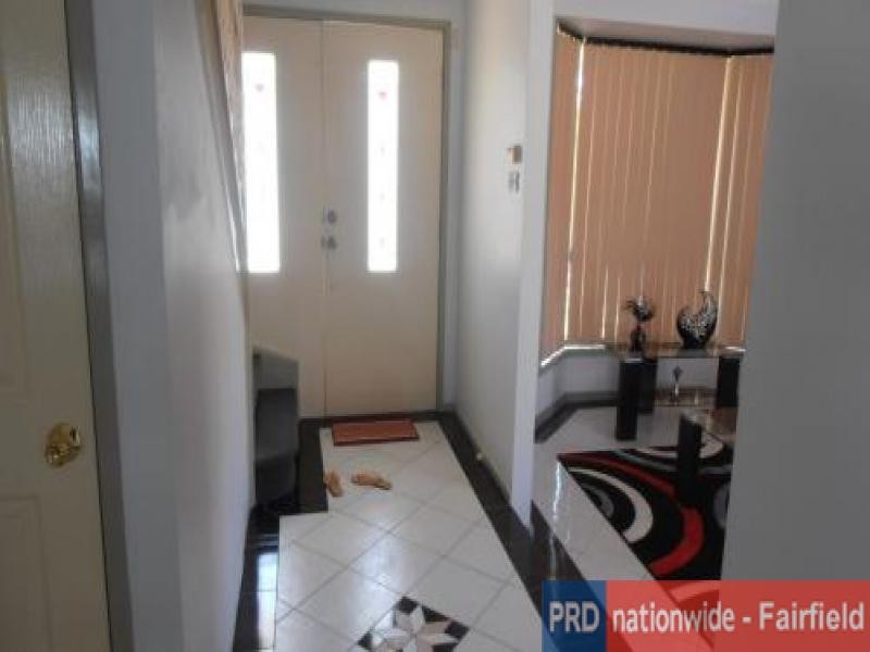 76 ATHLONE ST, Cecil Hills NSW 2171