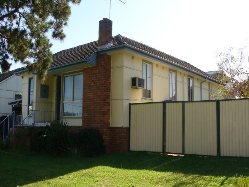 16 Koorinda Street, Villawood NSW 2163