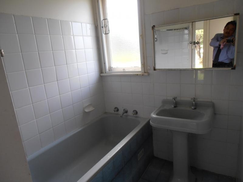 255 John St, Cabramatta West NSW 2166