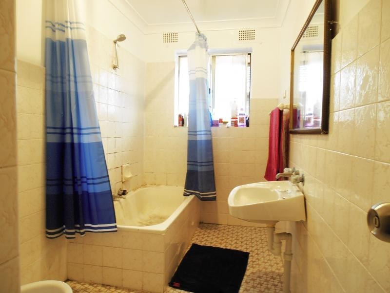 44 Wrentmore St, Fairfield NSW 2165