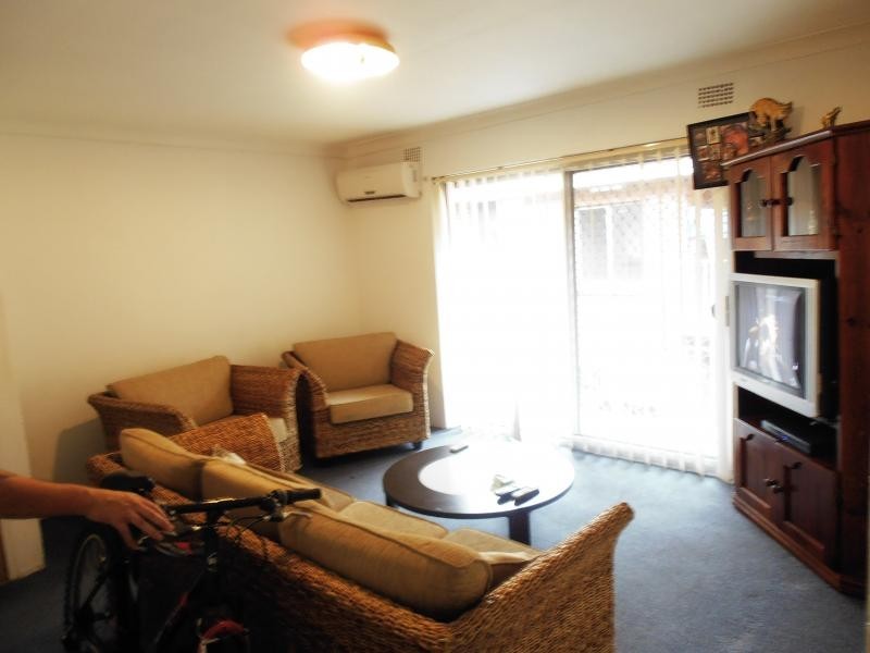 44 Wrentmore St, Fairfield NSW 2165