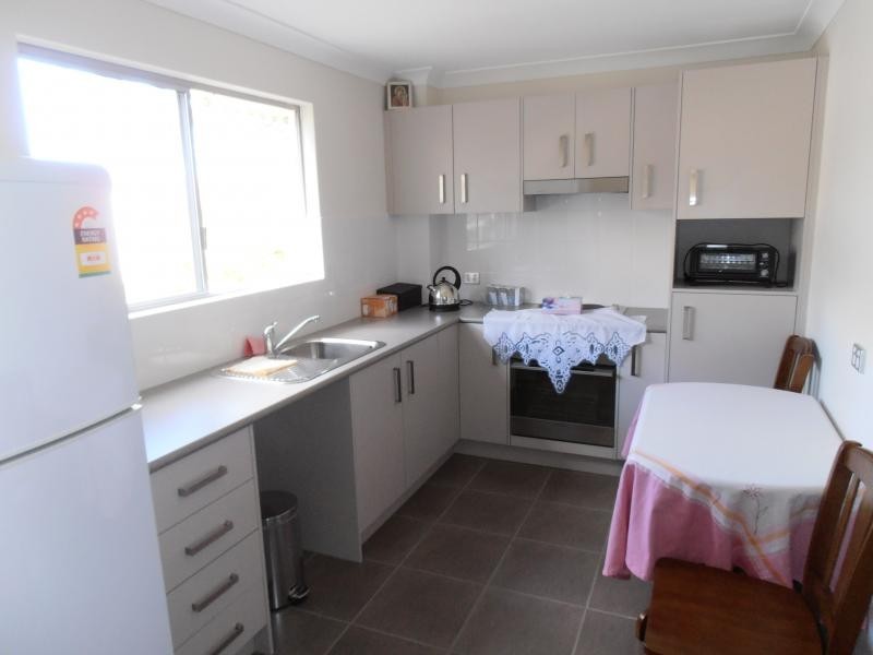 19 nelson st, Fairfield NSW 2165