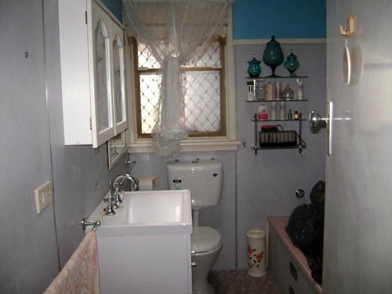 26 GARRAN ST, Fairfield West NSW 2165