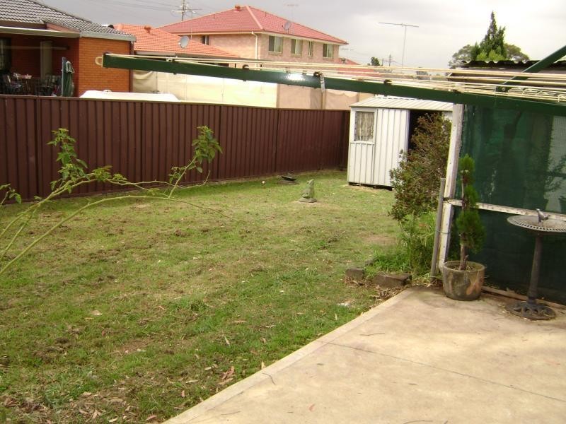 26 GARRAN ST, Fairfield West NSW 2165