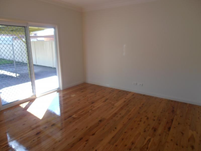 79 Marlbourough St, Smithfield NSW 2164