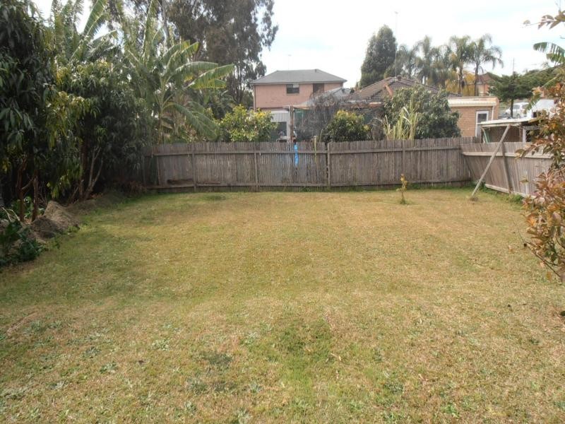 21 HAYDN PLACE, Bonnyrigg Heights NSW 2177