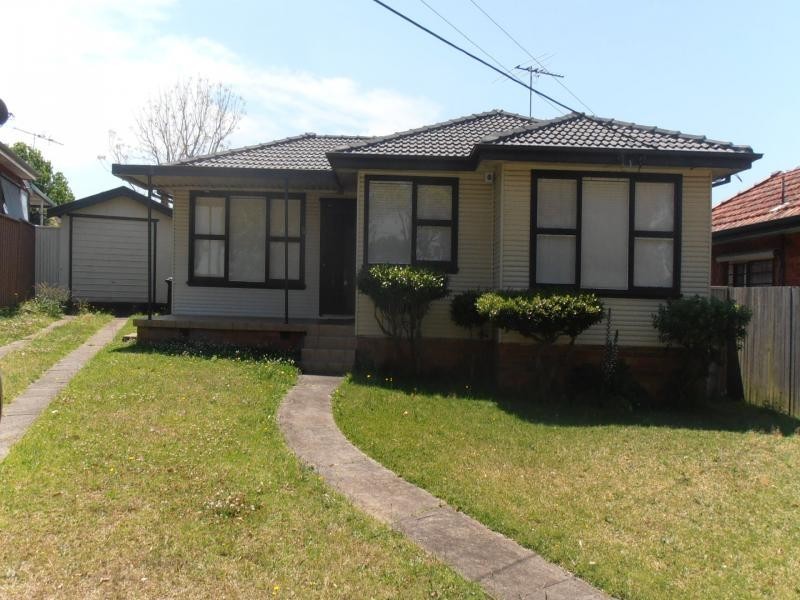 17 GEMOORE  ST, Smithfield NSW 2164