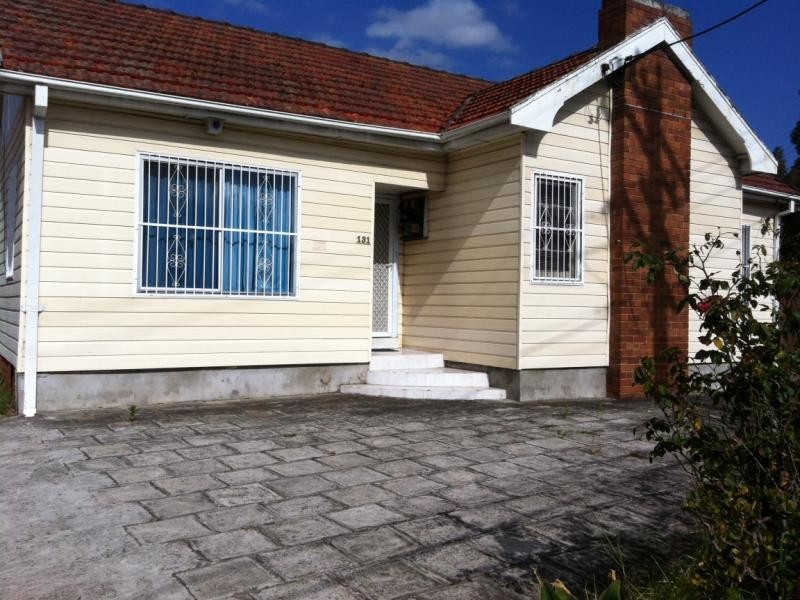 131 the horsley drive, Fairfield East NSW 2165