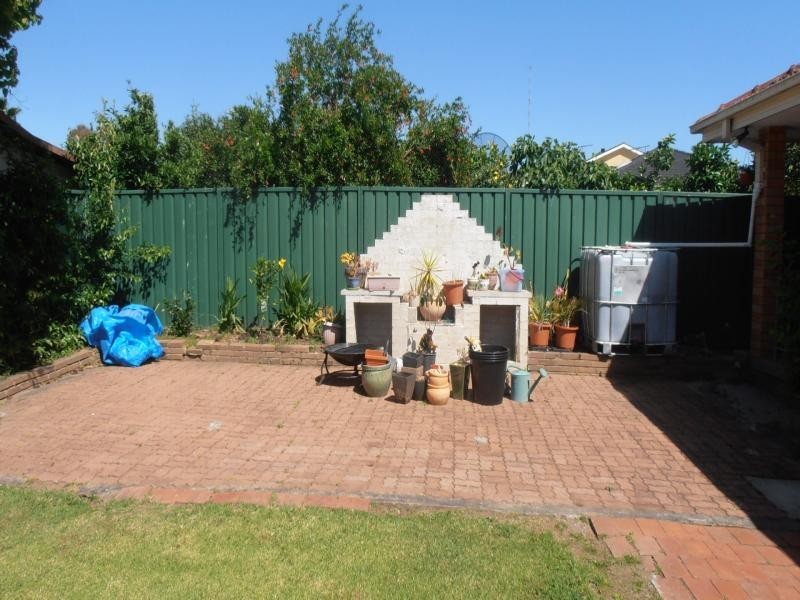 13 BRISBANE AV, Lurnea NSW 2170