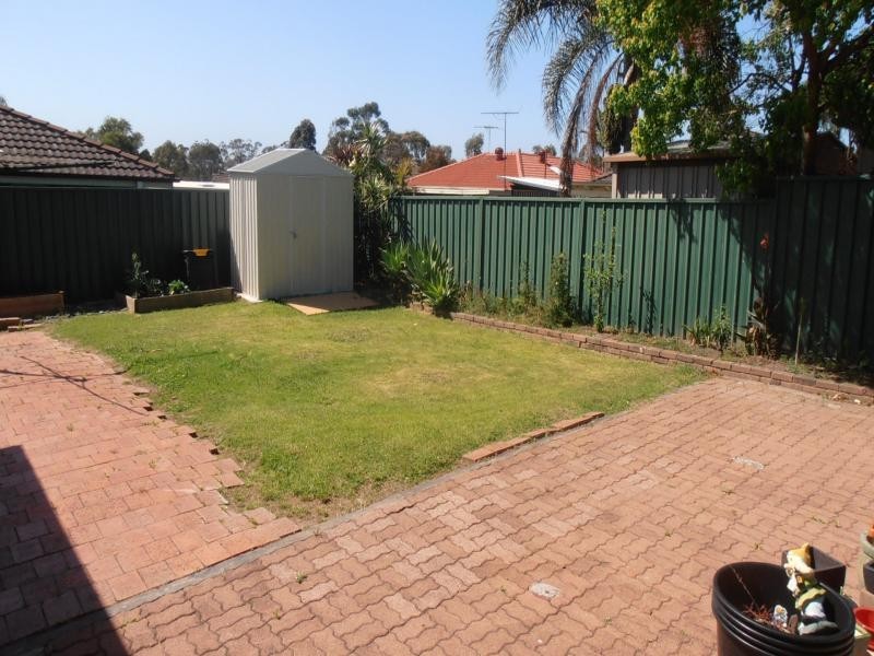 13 BRISBANE AV, Lurnea NSW 2170