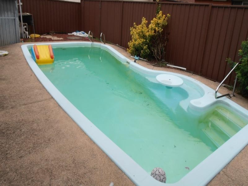 4a MUSGRAVE CR, Fairfield West NSW 2165