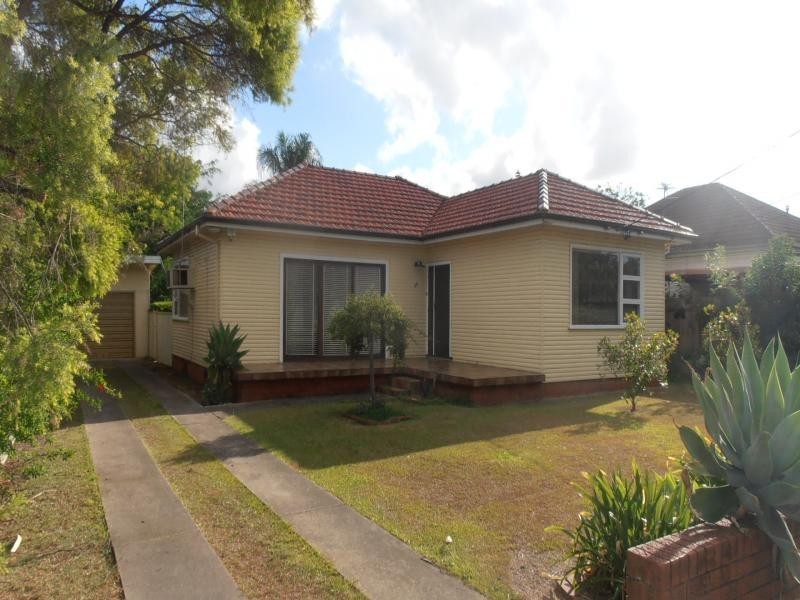 29 Macquarie Street, Fairfield NSW 2165