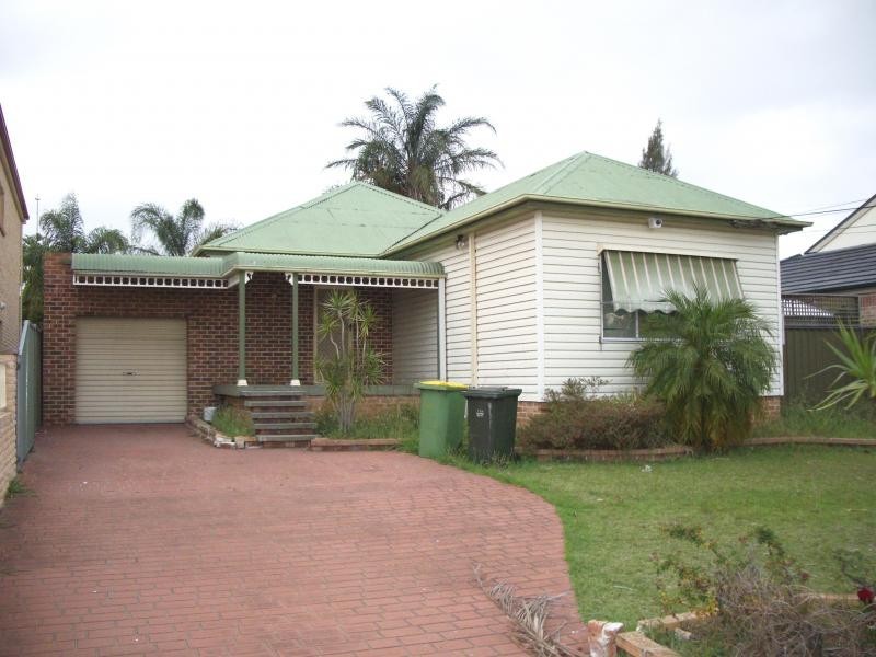 MORRIS STREET, Smithfield NSW 2164