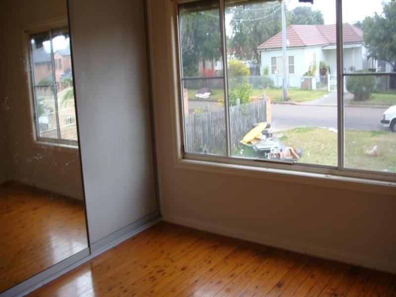 MORRIS STREET, Smithfield NSW 2164