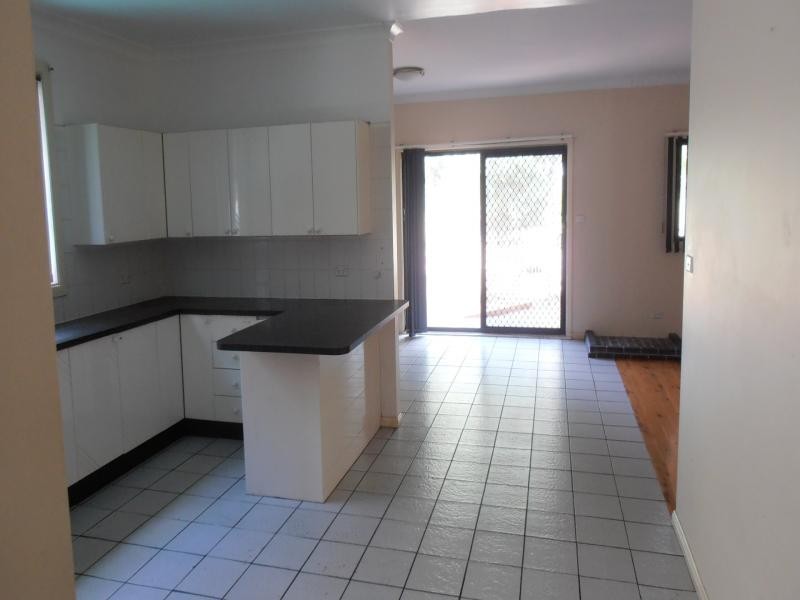 MORRIS STREET, Smithfield NSW 2164