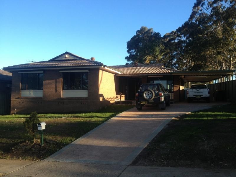 OLIVERI CR, Green Valley NSW 2168