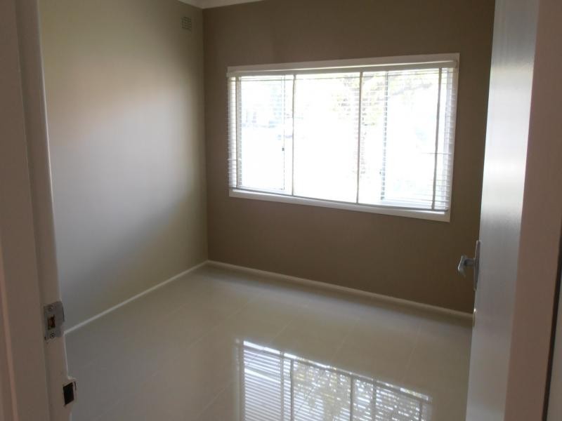 MAUD ST, Fairfield West NSW 2165