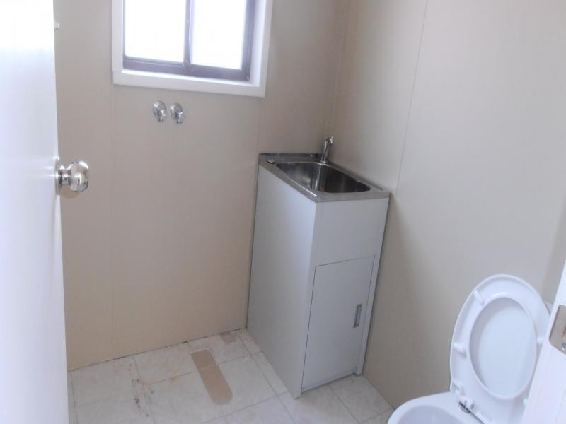MAUD ST, Fairfield West NSW 2165