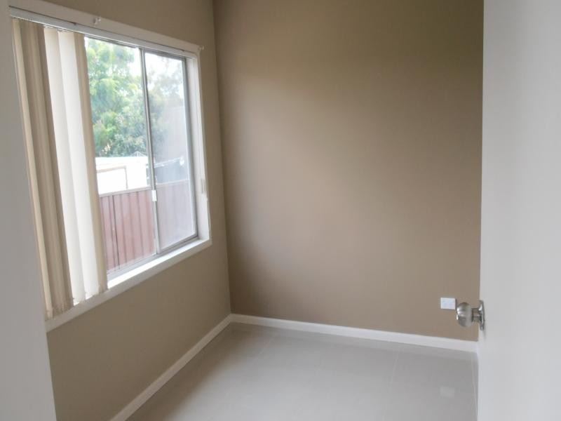 MAUD ST, Fairfield West NSW 2165