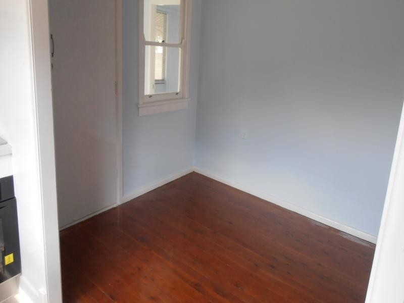 4 COOMA ST, Carramar NSW 2163