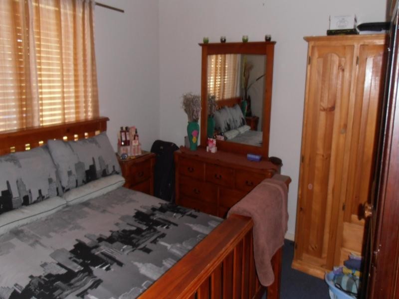 1 FOURTH AV, Canley Vale NSW 2166