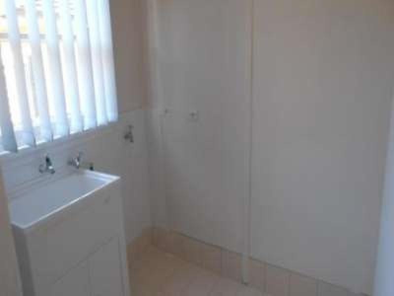 JOYCE ST, Fairfield NSW 2165