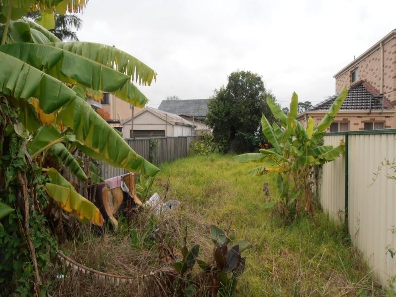 23 JOYCE ST, Fairfield NSW 2165