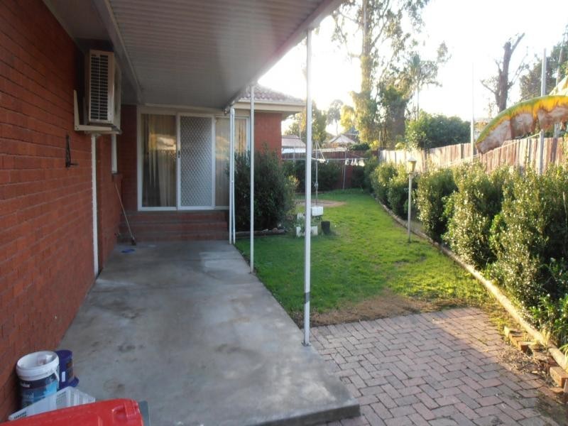 ROYLSTON ST, Fairfield West NSW 2165