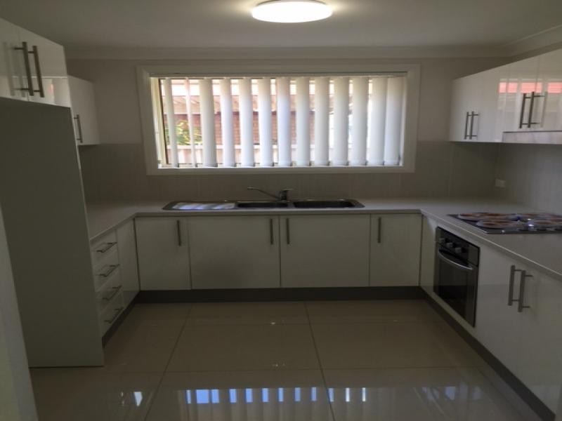 13A  ESPERANCE CRS, Wakeley NSW 2176