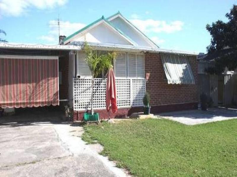 117 SAYWELL ROAD, Macquarie Fields NSW 2564