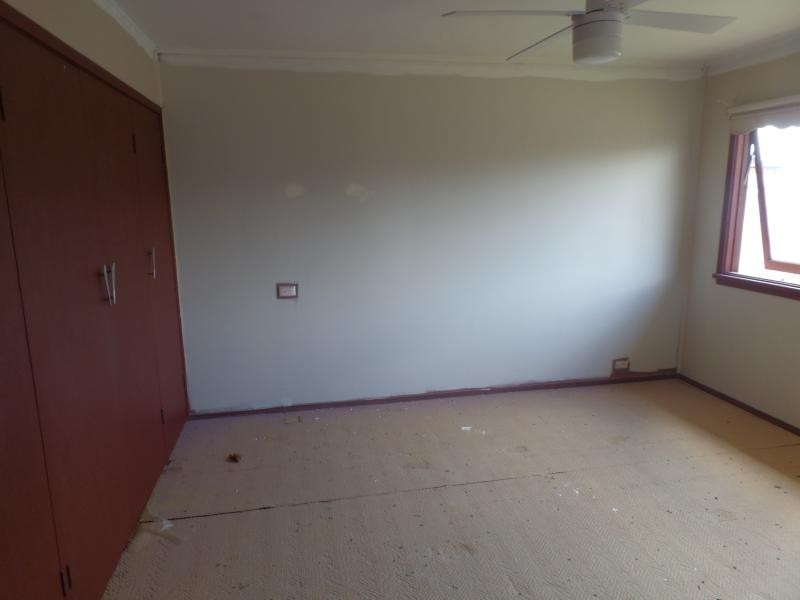 HAMERSLEY STREET, Fairfield West NSW 2165