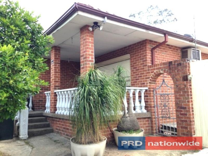 POLDING STREET, Smithfield NSW 2164