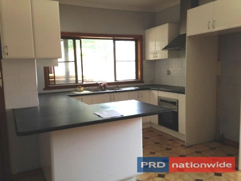 POLDING STREET, Smithfield NSW 2164