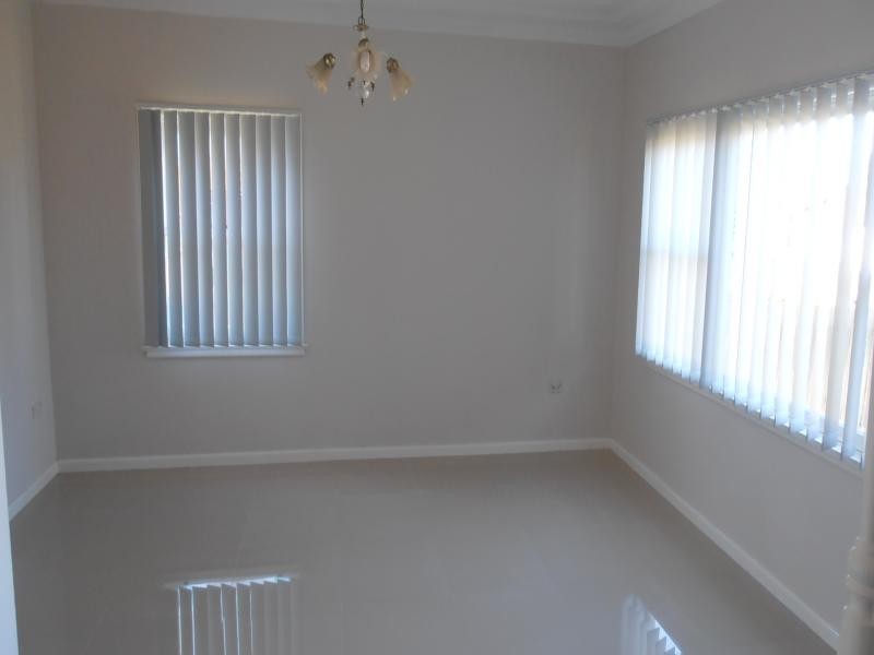 10 JOYCE ST, Fairfield NSW 2165