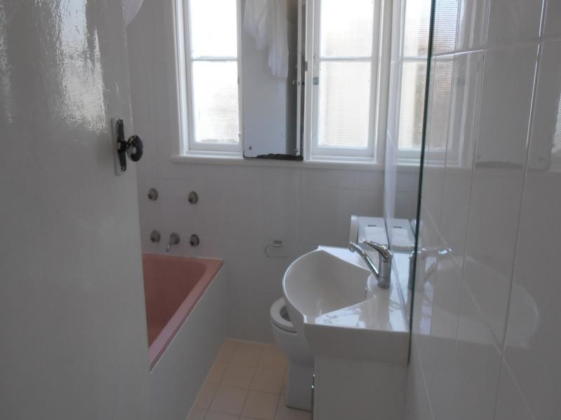 10 JOYCE ST, Fairfield NSW 2165