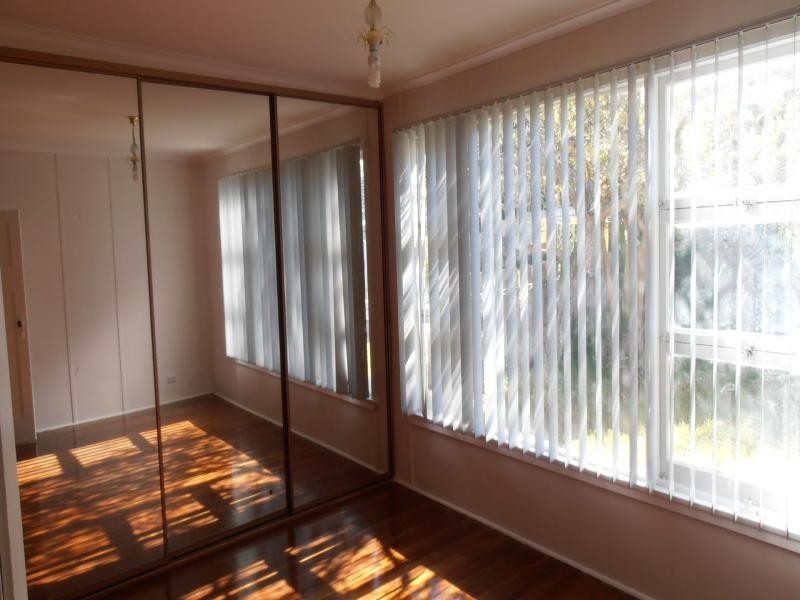 10 JOYCE ST, Fairfield NSW 2165