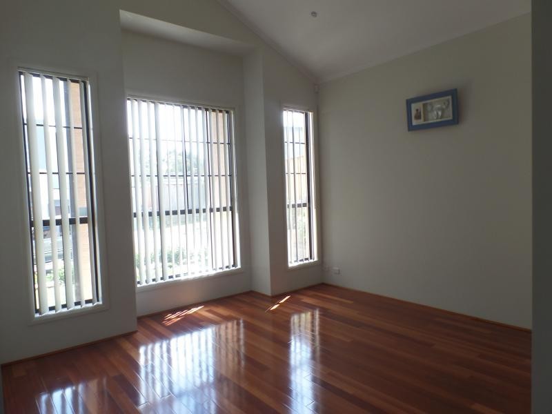 CADMAN AVE, West Hoxton NSW 2171