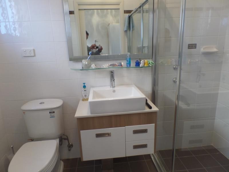 CADMAN AVE, West Hoxton NSW 2171