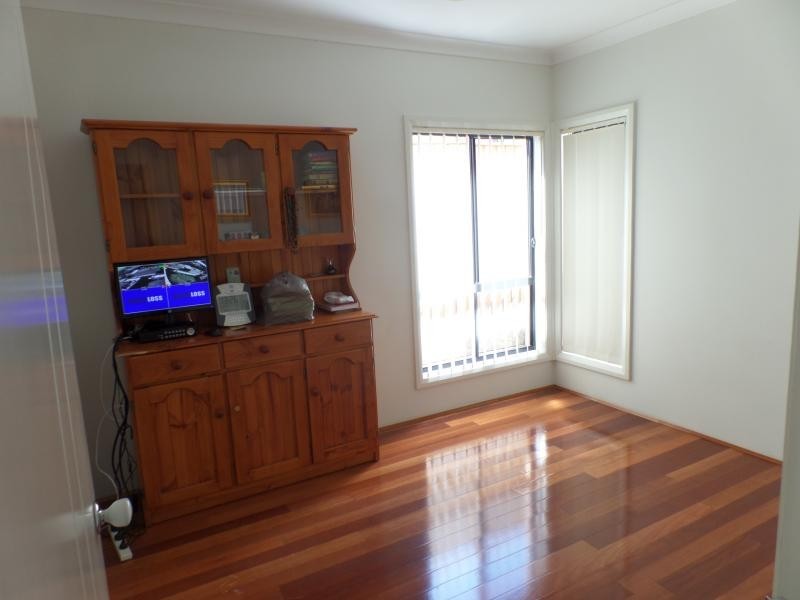 CADMAN AVE, West Hoxton NSW 2171