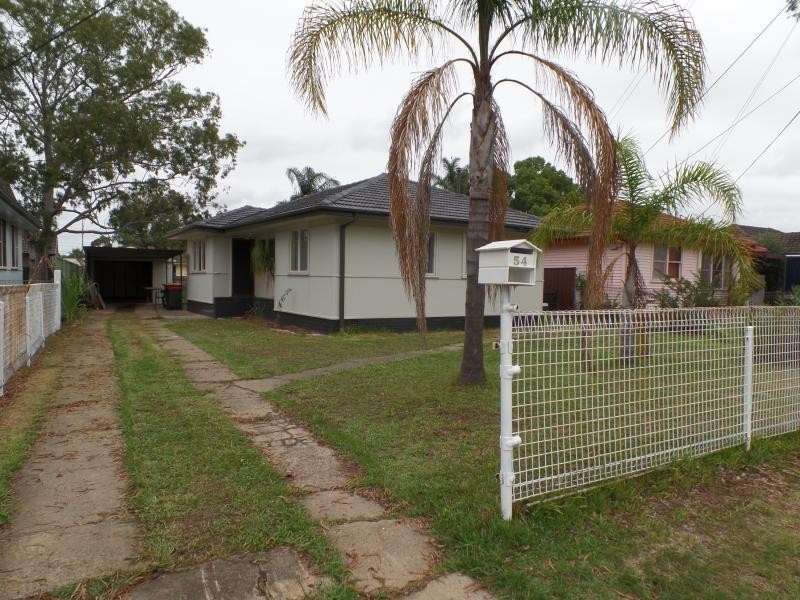 54 CHARTER ST, Sadleir NSW 2168