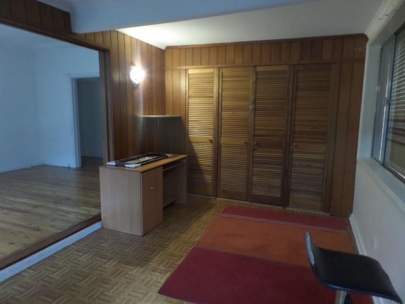 HENRY LAWSON DR, Georges Hall NSW 2198