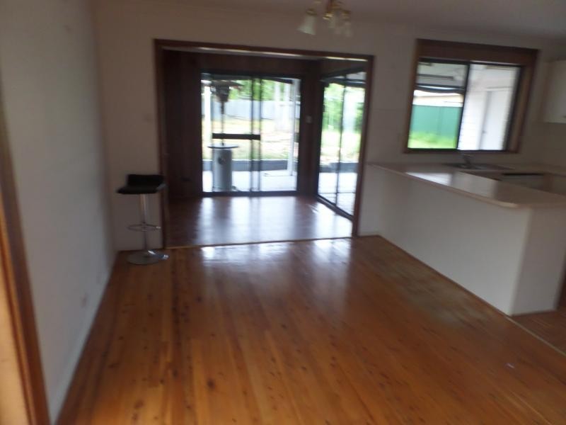 HENRY LAWSON DR, Georges Hall NSW 2198