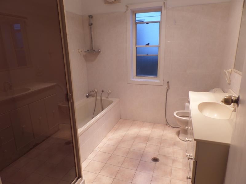 HENRY LAWSON DR, Georges Hall NSW 2198