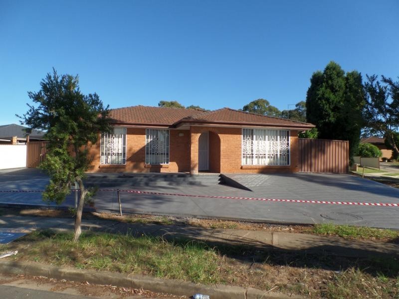 MALLACOOTA STREET, Wakeley NSW 2176