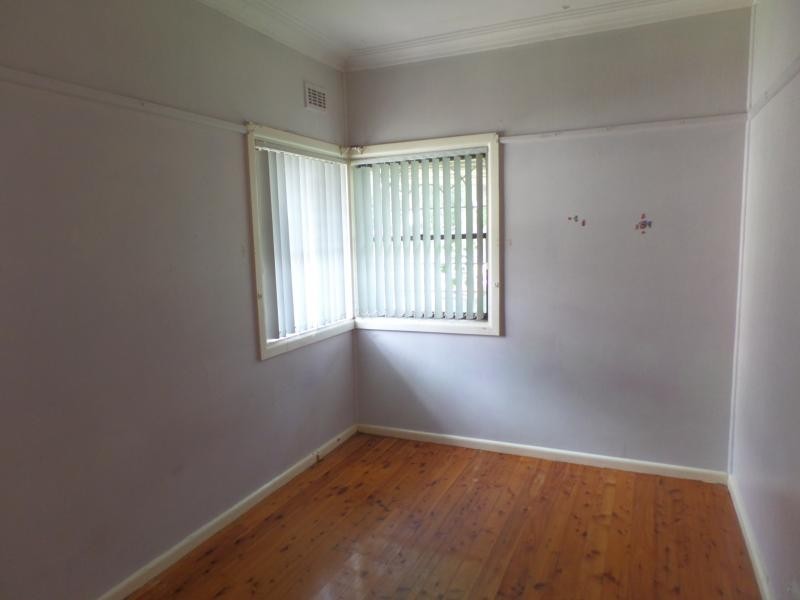 THE AVENUE, Granville NSW 2142