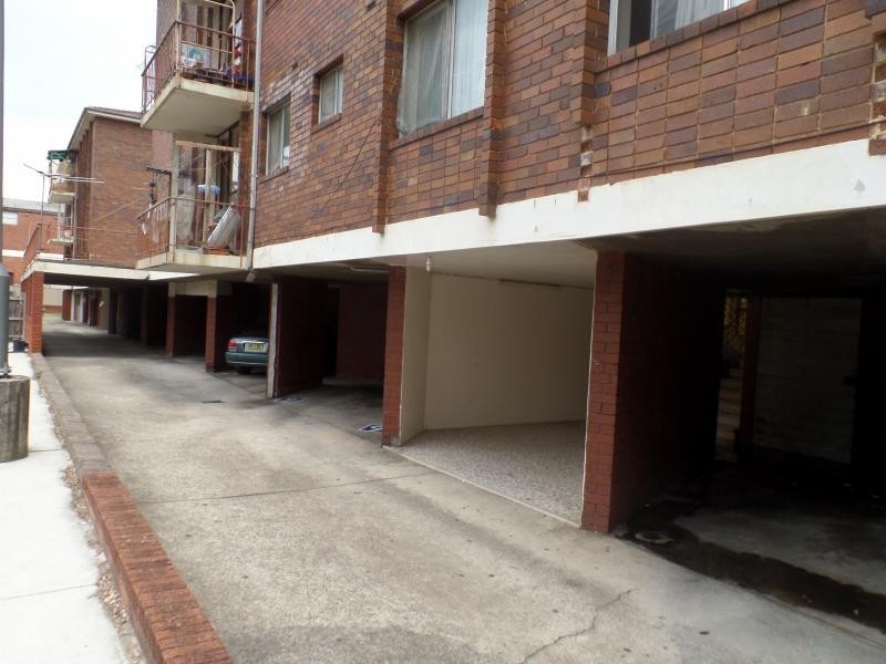 45 HAMILTON RD, Fairfield NSW 2165