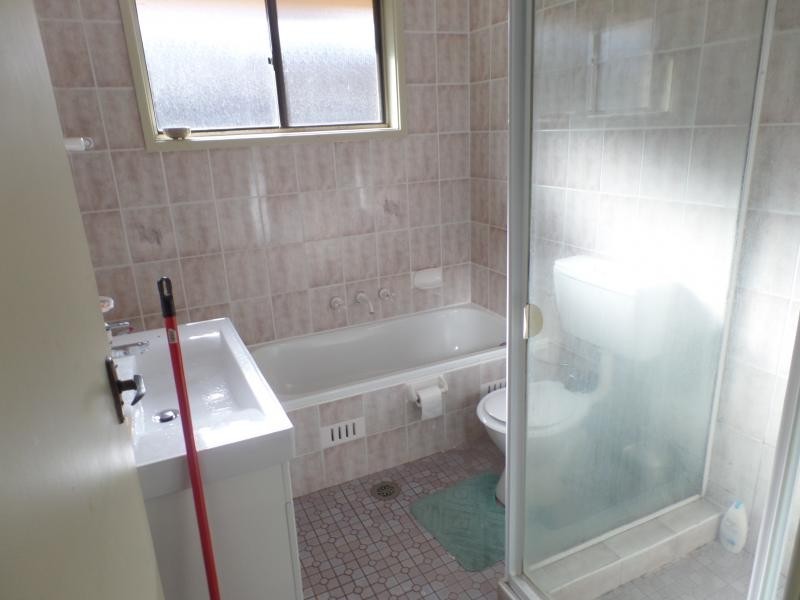 13 Esperance st, Wakeley NSW 2176